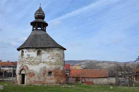 Cea Mai Veche Biseric Din Rom Nia Locul Unde Se Petrece Un Fenomen