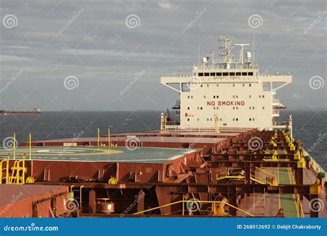 Panamax Massengutschiff redaktionelles stockfotografie Bild von träger