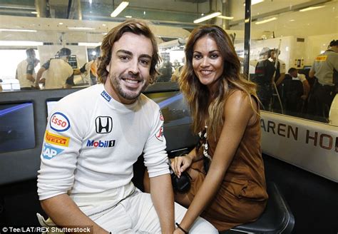 Fernando Alonsos Girlfriend Lara Alvarez At The F1 Abu Dhabi Grand