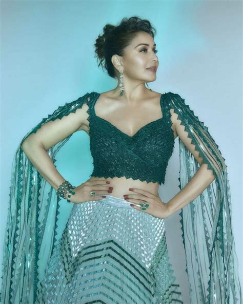 Madhuri Dixit Is Back With A Bang On Dance Deewane In An Emerald