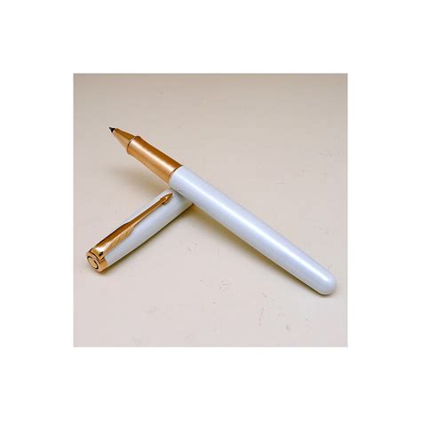 Parker Sonnet Metal Pearl Ct Rollerball Pen Is A Classic Parker Style