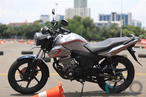 Ragam Naked Bike Honda Dari Rp Jutaan Hingga Rp Juta