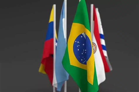 Brasil e Argentina esperam unir a América Latina sob moeda única