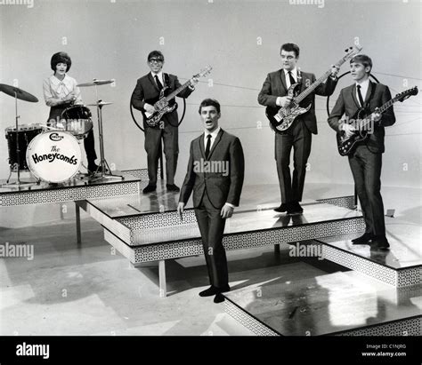 The Honeycombs Uk Pop Group In 1964 With Honey Lantree On Drums Stock