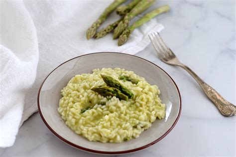 Risotto Agli Asparagi Ricetta Passo Per Passo Burrofuso