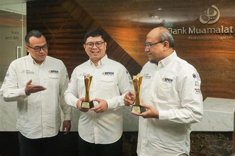 FOTO Bank Muamalat Raih Penghargaan TOP Human Capital Awards 2023