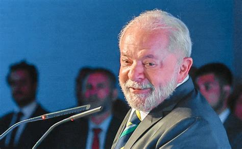 Pesquisa Em Curitiba Diz Que Desaprovam Lula