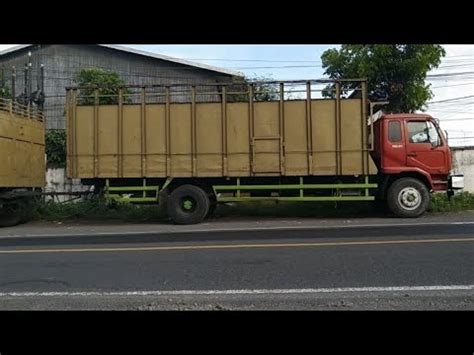 Truk Gandengan Super Panjang Truk Fuso Tronton Muatan Pasir Truk