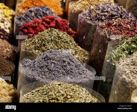 Spices in old Dubai Stock Photo - Alamy