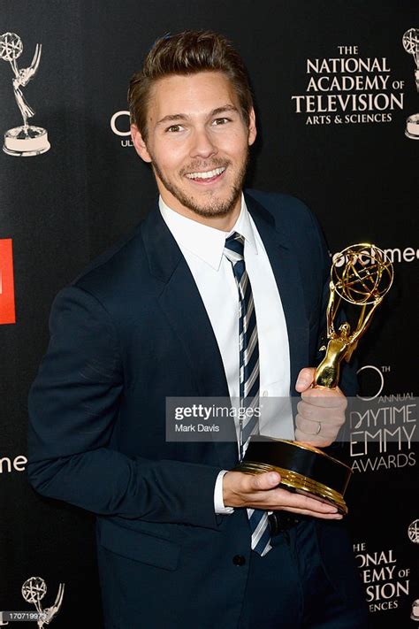 Scott Clifton - Bio, Net Worth, Age, Career, Relationship Status