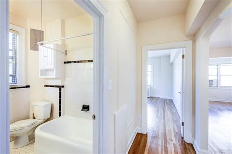 Frontenac Bathroom Hallway Washington Dc Apartment Rental Wc Smith