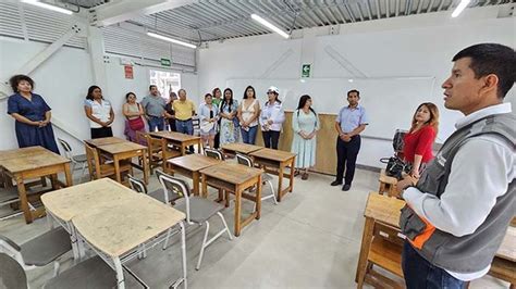 Comunidad Educativa De La Ie Los Precursores En Surco Ya Cuenta