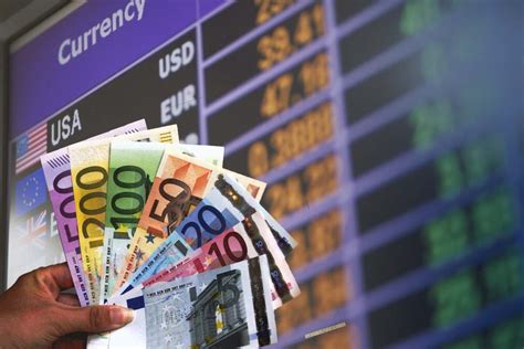 Curs Valutar Bnr Miercuri Martie Dolar Euro Lira Sterlin