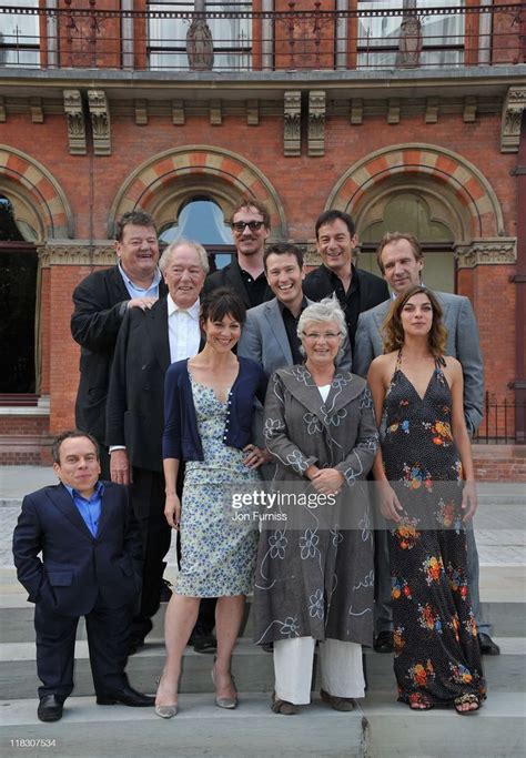 Ralph Fiennes Robbie Coltrane Warwick Davis Nick Moran Natalia ニュース写真 Getty Images 写真