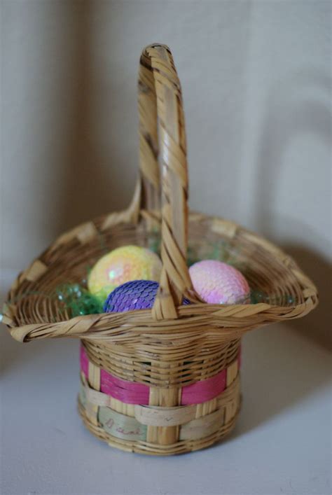 Vintage Easter Basket of mine from the 60's! | Vintage easter baskets, Easter goodies, Vintage ...