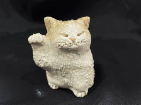 Shigaraki Cat Statue Kakumei