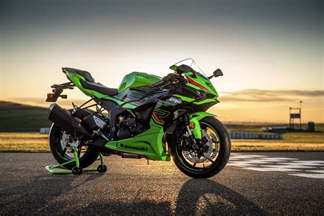 Llega Una Nueva Kawasaki Ninja Zx R Para Super Moto