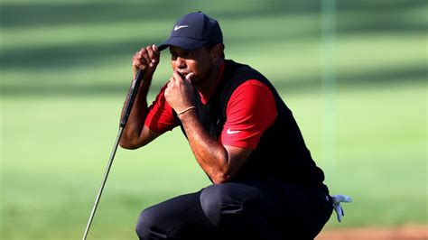 Primer parte médico de Tiger Woods tras la cirugía Varias fracturas