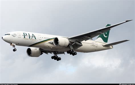 Ap Bgy Pia Pakistan International Airlines Boeing 777 240lr Photo By