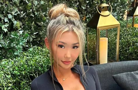 Emma Rated 1 Asian Onlyfans Model Bunni Emmie Review Leaks Nudes