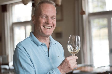 Tim Atkin Uno De Los CrÍticos De Vino MÁs Importantes Del Mundo