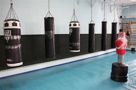 C Mo Entrenar Con Un Saco De Boxeo T Cnicas Y Beneficios Hombres Con