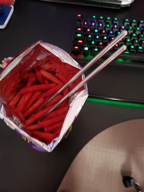 Celebrity chefs explain how to make takis powder with natural spices 3