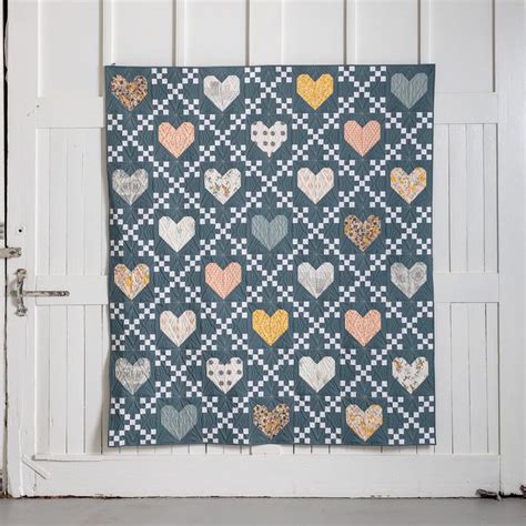 Heirloom Hearts Quilt Using The Shine On Collection Artofit