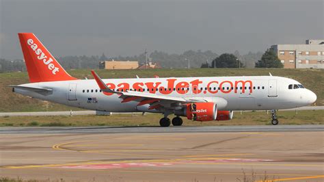 OE IJK G EZOJ EasyJet Europe Airbus A320 214 W Cn 6565 Flickr