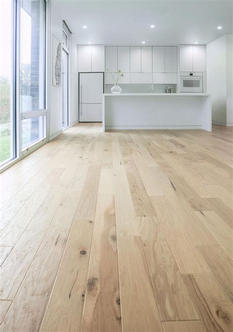 The Many Color Options Of Vinyl Plank Flooring - Flooring Designs