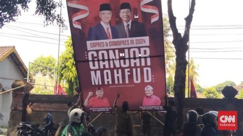 Soal Baliho Ganjar Dan Bendera Pdip Dicabut Saat Kunker Jokowi Begini