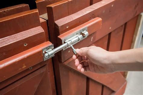 9 Different Gate Latch Types And Materials Read Before You Buy