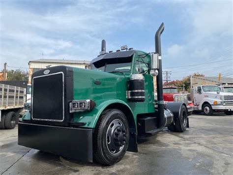 2003 Peterbilt 379 EXHD Custom Single Axle Daycab Truck Sales Long