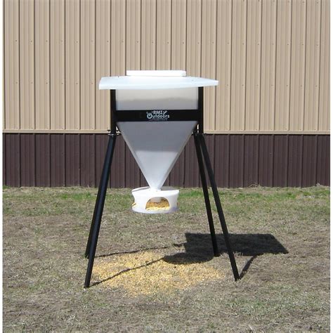 Rmi Outdoors Deer Lux Feeder 124524 Feeders At Sportsmans Guide