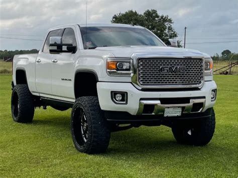 2015 GMC Sierra 2500 HD With 24x12 44 Hostile Forged Tomahawk And 37