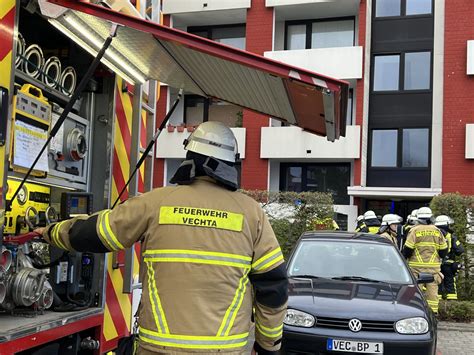 Zimmerbrand Personen In Gefahr Freiwillige Feuerwehr Vechta