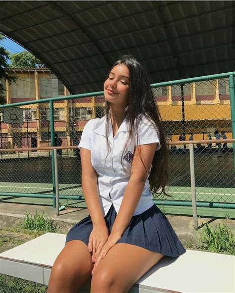 Pin On Colegialas Virgenes