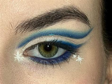 Снежный макияж снегурочки | Evening makeup, Glitter makeup, Eyeshadow ...