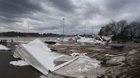 Unwetter Chaos in Bayern Verletzte und Verwüstung durch Sturm und