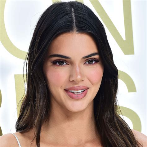 Kendall Jenner Flaunts Fit Figure In New Swimsuit Post As Fans Say She