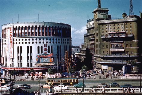 中井寛一 On Twitter 67年前に撮影された日本劇場（日劇）と朝日新聞本社ビル。 1955（昭和30）年にdugald