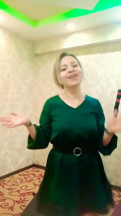 #трек студенточка,моя студенточка,скружила голову ты всем парням ...