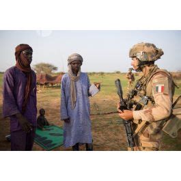 Imagesd Fense Un Chef De Groupe Du E Bataillon De Chasseurs Alpins