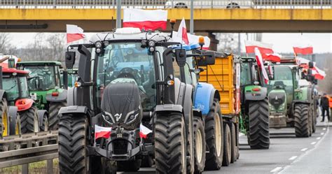 Ile kosztuje nowy ciągnik Ceny traktorów są wyższe niż luksusowych aut