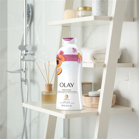 Olay Fresh Outlast Paraben Free Body Wash With Energizing Notes Of