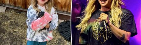 Why Alanis Morissettes 6 Year Old Daughter Calls Singer By Her Full Name Hot Lifestyle News