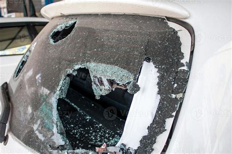 Broken car glass 6967419 Stock Photo at Vecteezy