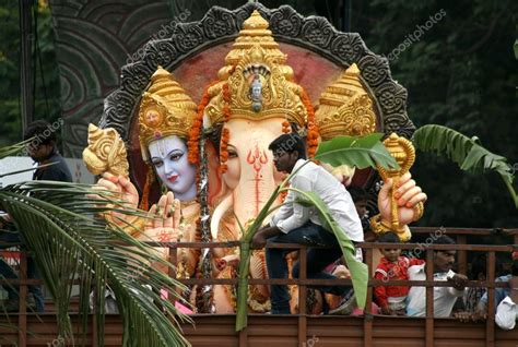 Ganesha Idols Are Being Transported For Immersion Stock Editorial