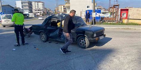 Antalya da Motosiklet İle Otomobil Çarpıştı