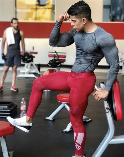 Pin De Alex Brown En Spandex Ropa Gym Ropa Fitness Chicos Musculosos